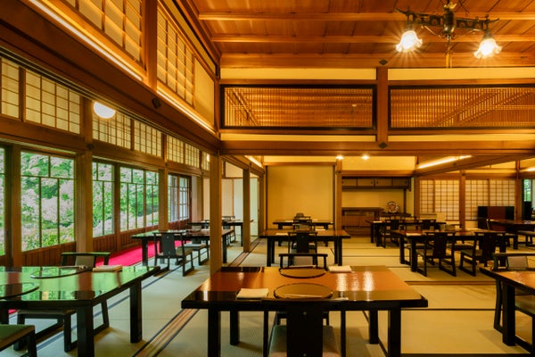 鳳凰の旅【京成船橋発】富士屋ホテル「旧御用邸 菊華荘」で和のアフタヌーンティーと箱根遊船<コースNo.25-1069>(京成トラベルサービス㈱)2